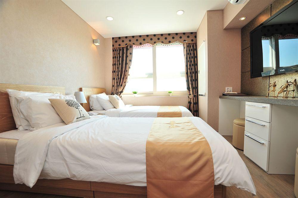 Golden Forest Residence River Séoul Extérieur photo