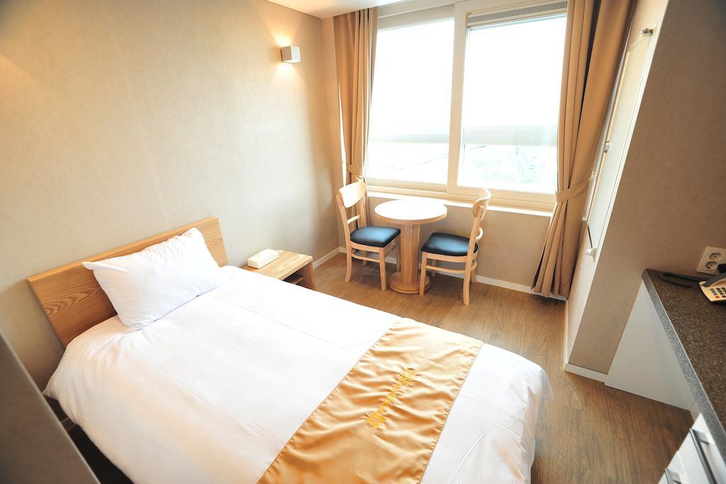 Golden Forest Residence River Séoul Chambre photo